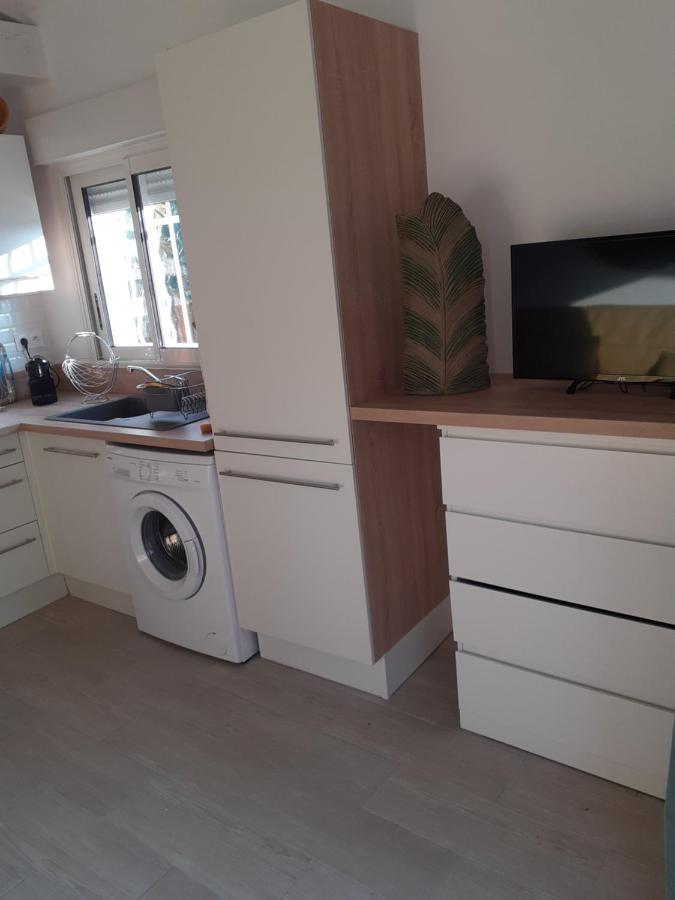 Le Petit Atelier Villa Bormes-les-Mimosas Bagian luar foto