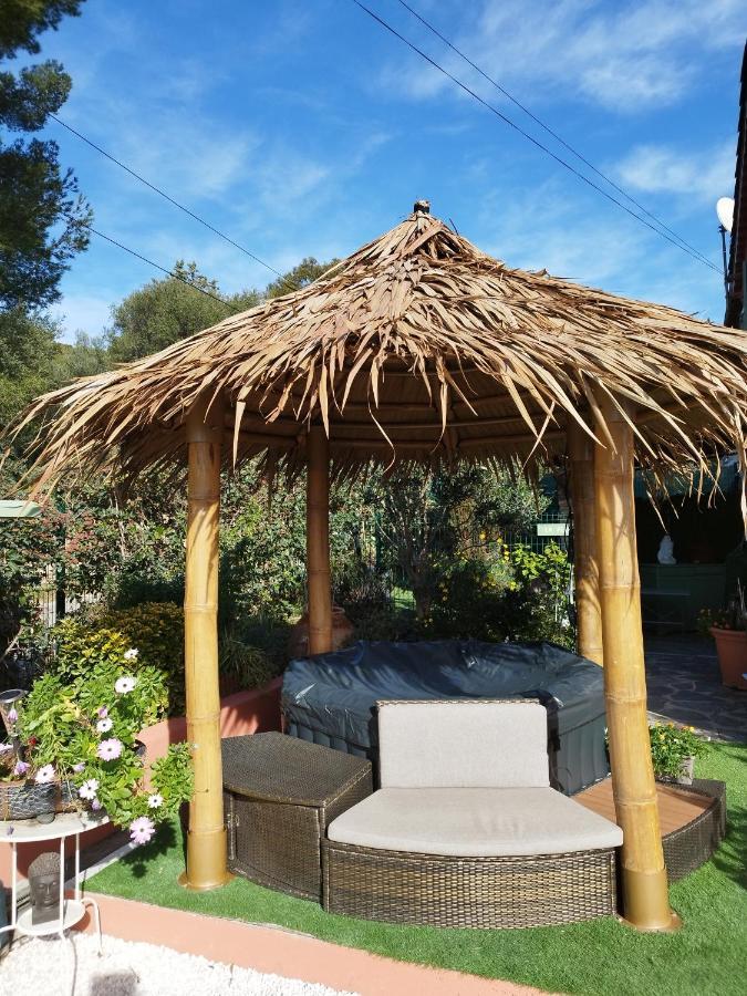 Le Petit Atelier Villa Bormes-les-Mimosas Bagian luar foto