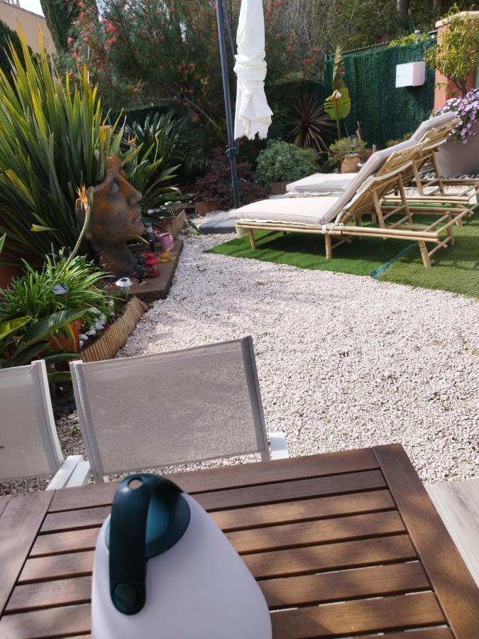 Le Petit Atelier Villa Bormes-les-Mimosas Bagian luar foto
